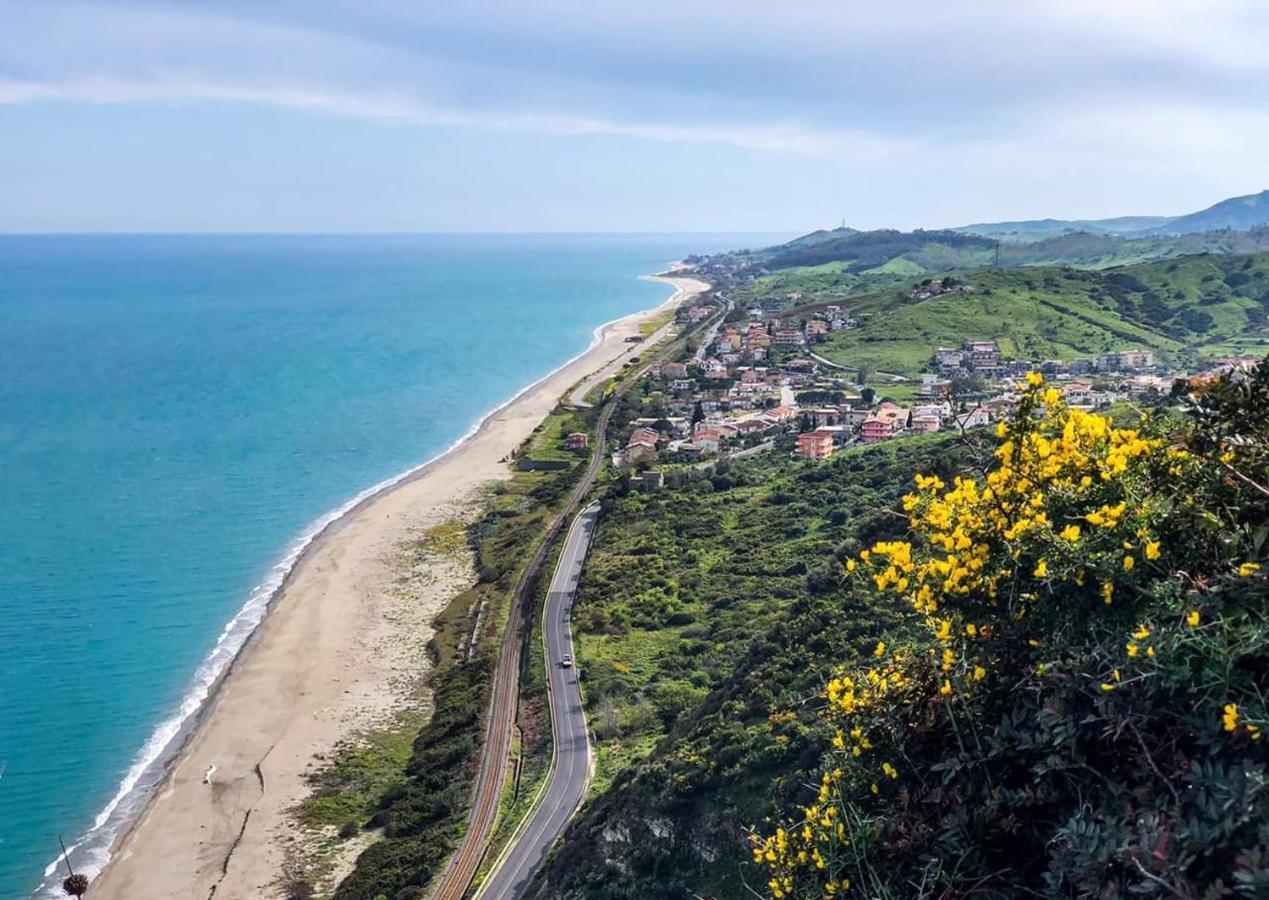 Appartamenti Giusi Con Giardino O Veranda Madonna della Catena Экстерьер фото